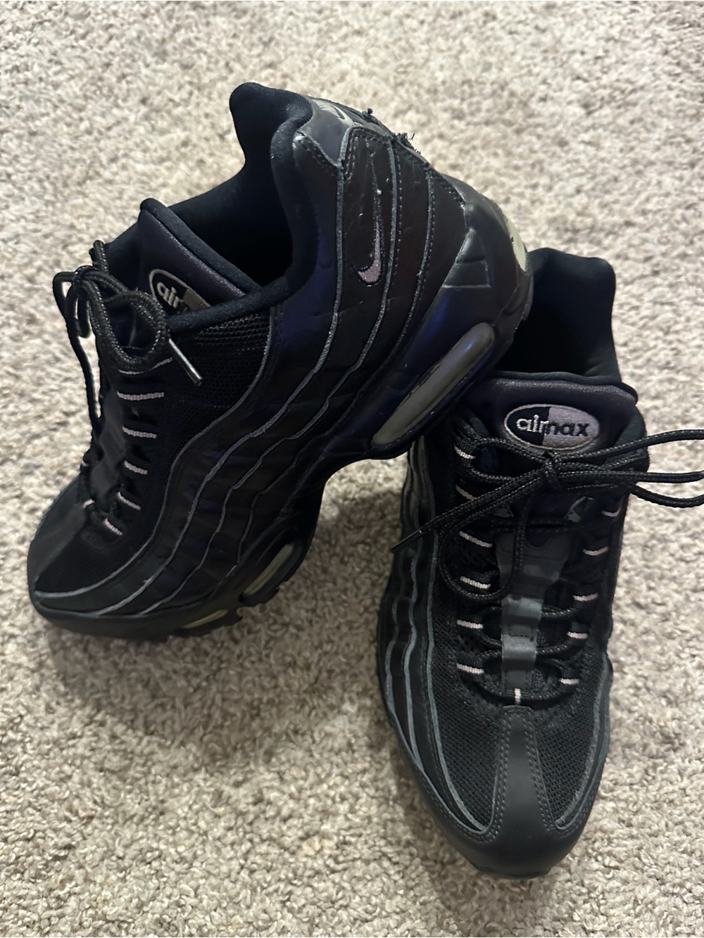 Nike Air Max 95 Triple Black Leather Men’s Sneakers 609048-022 Sz 9.5